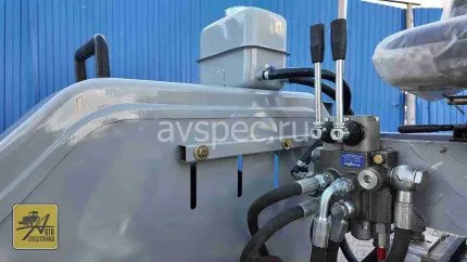 Минитрактор Феникс Р-2L с отвалом