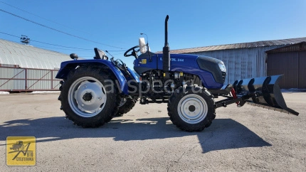 Трактор Lovol TE 244 HT с отвалом Феникс