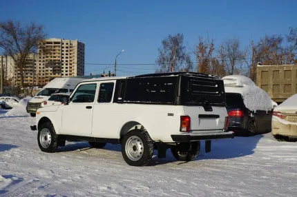 Пикап НИВА 232900 4х4 - 5-мест с грузовым отсеком