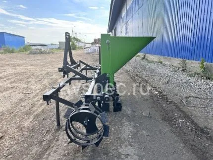 Чеснокосажалка (сеялка чеснока) четырехрядная