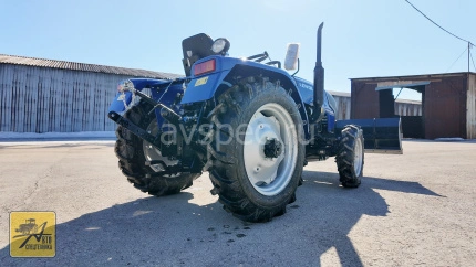 Трактор Lovol TE 244 HT с отвалом Феникс