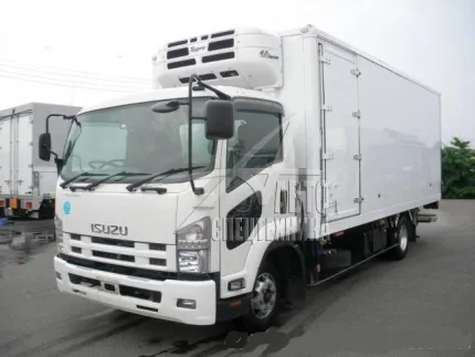 ISUZU FORWARD 12.0 с сэндвич фургоном