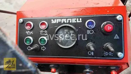 Минитрактор Уралец-224 (4×4)