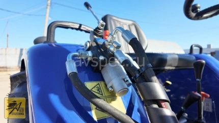 Трактор Lovol TE 244 HT с отвалом Феникс