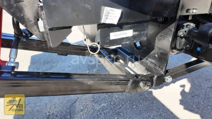 Трактор Lovol TE 244 HT с отвалом Феникс