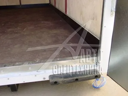 Промтоварный фургон КамАЗ 65115