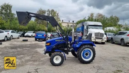 Минитрактор Русич Т-21 с фронтальным погрузчиком