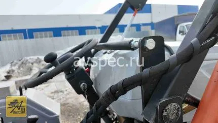 Фронтальный погрузчик для ременного минитрактора