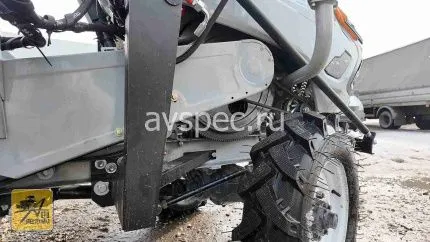 Фронтальный погрузчик для ременного минитрактора
