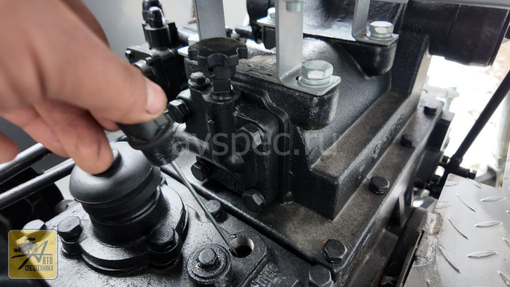 Залив масла в КПП.jpg