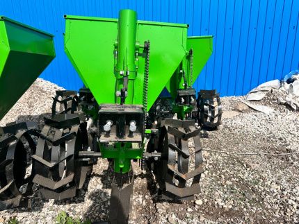 Картофелесажалка однорядная  Kerland СТ 118
