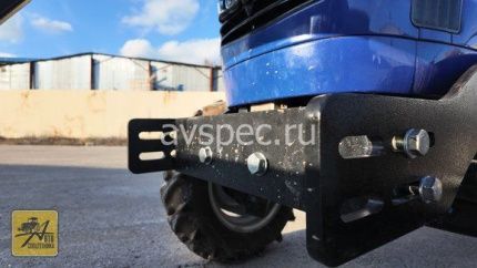 Трактор Lovol TE 354 HT с фронтальным погрузчиком TZR
