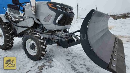 Отвал для уборки снега на ременные трактора усиленный Отвал для уборки снега на ременные трактора усиленный