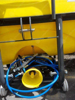 Опрыскиватель навесной CLASS 800 (BADILLI)