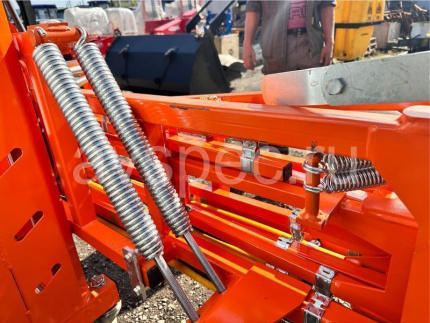 Опрыскиватель полевой навесной ELYTEH800 (MOSH)