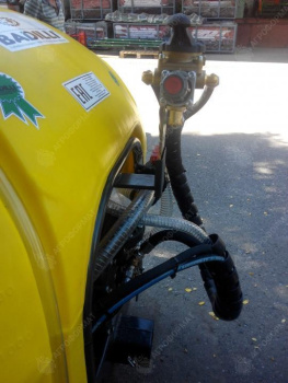 Опрыскиватель прицепной RANGER-W 2000 (BADILLI) Опрыскиватель прицепной RANGER-W 2000 (BADILLI)