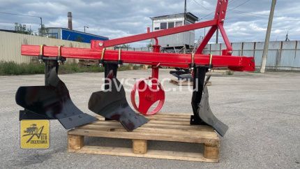 Плуг корпусный 1l-330 Плуг корпусный 1l-330