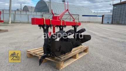 Плуг корпусный 1l-330 Плуг корпусный 1l-330