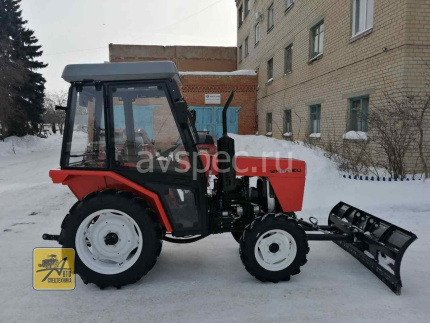 Минитрактор Уралец 254 с кабиной КПП с боку
