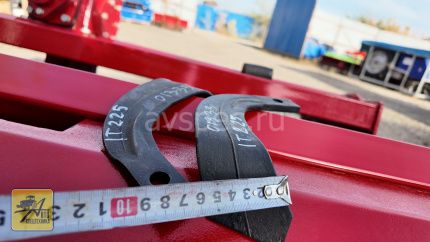 Нож для почвофрезы IT225 с ребром жесткости (Фрезы 1GQN-120/140/160) Нож для почвофрезы IT225 с ребром жесткости (Фрезы 1GQN-120/140/160)