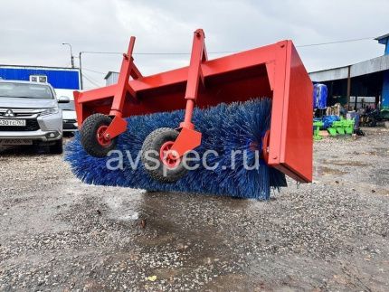 Коммунальная подметальная щетка