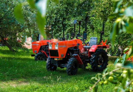 Минитрактор Уралец-224 (4×4) Минитрактор Уралец-224 (4×4)