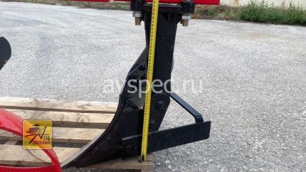 Плуг корпусный 1l-230 Плуг корпусный 1l-230