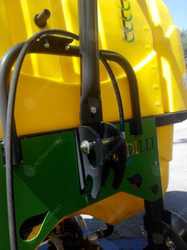 Опрыскиватель навесной COBRA 1000 (BADILLI) Опрыскиватель навесной COBRA 1000 (BADILLI)