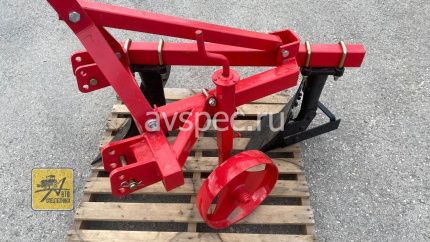 Плуг корпусный 1l-230 Плуг корпусный 1l-230