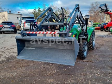 Минитрактор Синтай (Xingtai) XT-244 (I) с фронтальным погрузчиком Минитрактор Синтай (Xingtai) XT-244 (I) с фронтальным погрузчиком