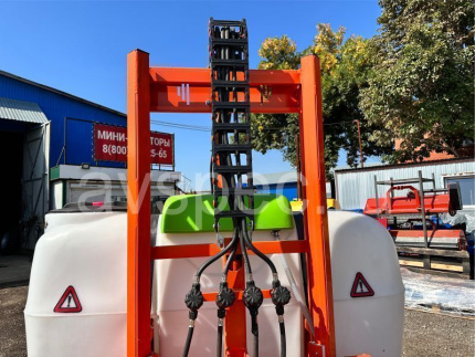 Опрыскиватель полевой навесной ELYTEH800 (MOSH)