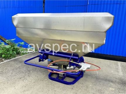 Разбрасыватель минеральных удобрений 2 FX-800