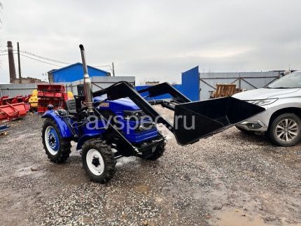 Минитрактор Русич Т-30 ВОМ 4x4 с фронтальным погрузчиком Минитрактор Русич Т-30 ВОМ 4x4 с фронтальным погрузчиком