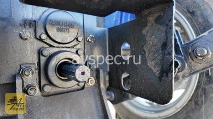 Трактор Lovol TE 354 HT с фронтальным погрузчиком TZR