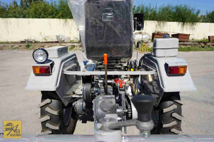 Минитрактор Феникс Р-2 Минитрактор Феникс Р-2