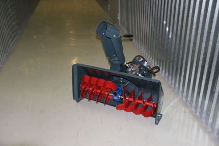 Роторный снегоуборщик