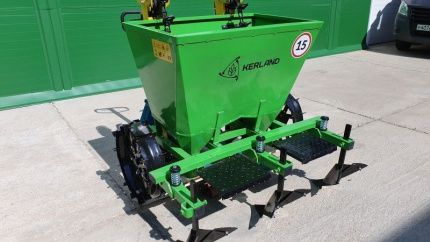 Картофелесажалка двухрядная Kerland СТ-2 Картофелесажалка двухрядная Kerland СТ-2