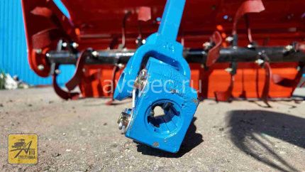 Почвофреза 1GQN-120 с боковым редуктор Почвофреза 1GQN-120 с боковым редуктор