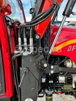 Минитрактор Dongfeng DF-404C G2 с кабиной с фронтальным погрузчиком