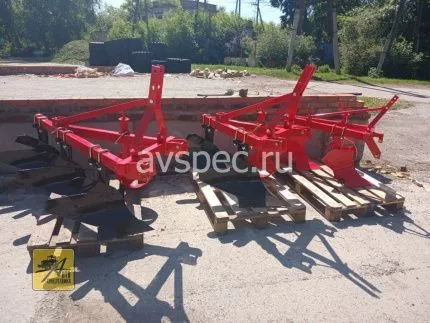 Плуг двухкорпусный 1l-330